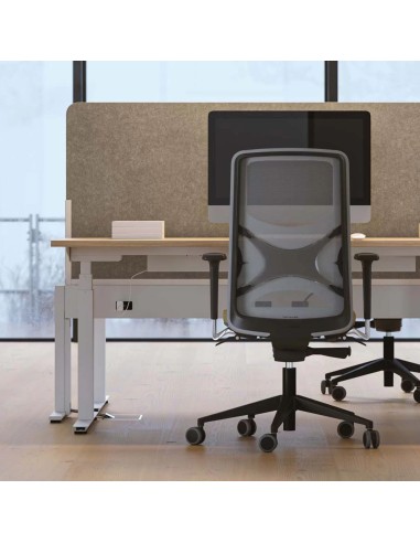 Système MURO avec écrans acoustiques et électrification intégrée dans un open space à Lausanne.