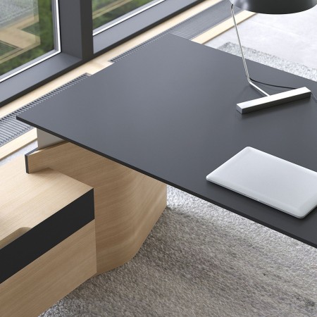 Bureau de direction réglable avec caisson en option pour espaces de direction Move&Lead.