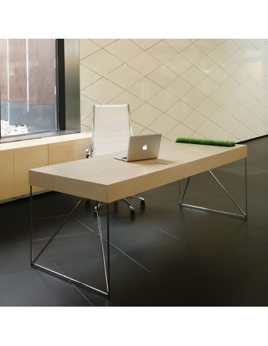 Bureau exécutif AIR Executive avec plateau 120 mm dans un bureau de direction à Lausanne.