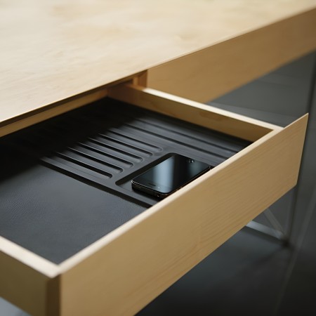 Détail du bureau AIR Executive avec tiroir secret coulissant et finition bois plaqué.