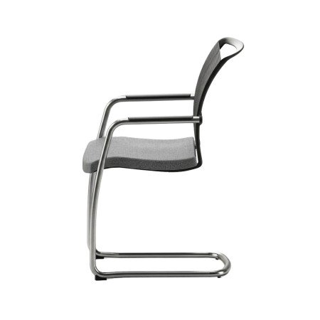 Chaise réunion résille accoudoirs piètement luge – DIVA