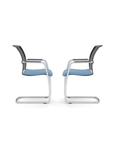 Chaise réunion résille accoudoirs piètement luge – DIVA