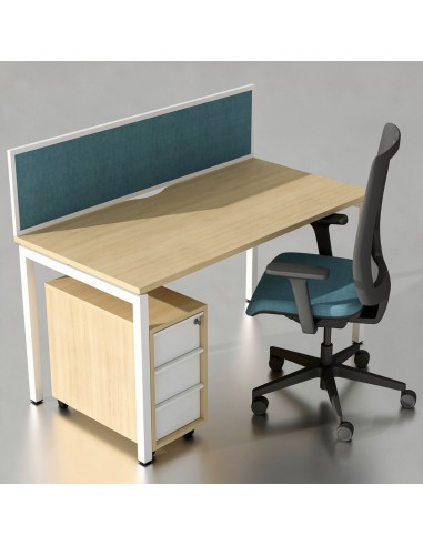 Écran acoustique frontal NOVA bleu avec cadre métal blanc sur bureau individuel dans un bureau moderne à Lausanne.