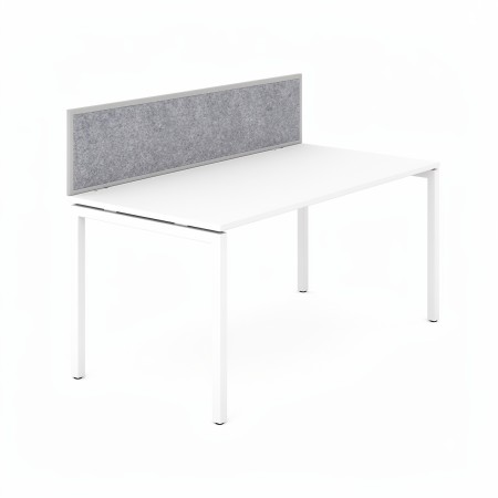 Écran acoustique frontal Nova Fabric with Metal Frame gris clair pour bureau individuel avec cadre métal blanc.