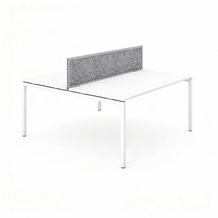 Panneau acoustique central NOVA avec cadre métallique blanc sur bureau bench double.