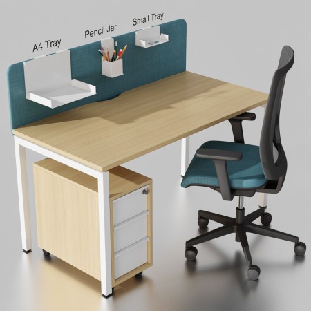 Écran frontal acoustique pour bureau individuel NOVA avec accessoires.