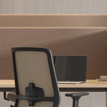 Séparateur frontal acoustique FONO pour bureau professionnel.