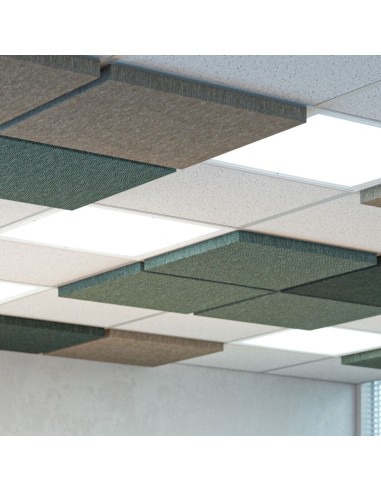Panneaux acoustiques de plafond MODUS Light installés dans un open space pour réduire la réverbération