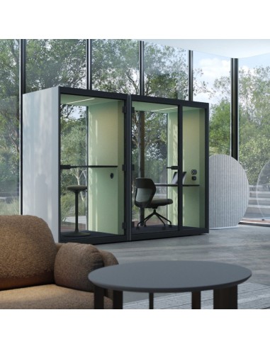 Cabines acoustiques SONUS S+ dans bureau moderne pour appels confidentiels à Zürich.
