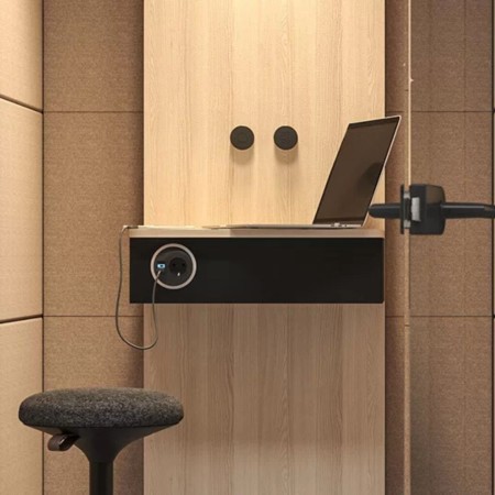Poste de travail de la cabine acoustique individuelle pour travailler sans interruption SILENT ROOM.