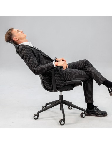 Inclination de la chaise de direction D-CHAIR pour un espace de travail confortable.