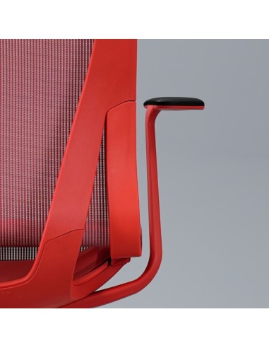 Cadre du siège de travail D-CHAIR en couleur rouge avec accoudoirs.