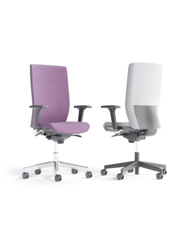 Chaise de travail ergonomique réglable AURA avec dossier rembourré violet et blanc avec roulettes.