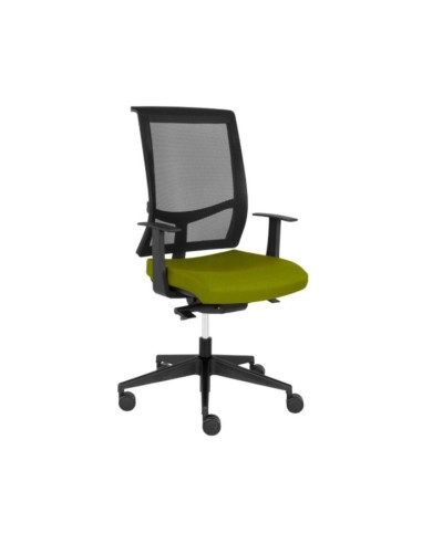 Chaise de travail EVA.II sans soutien lombaire avec dossier en résille et piètement noir à roulettes.