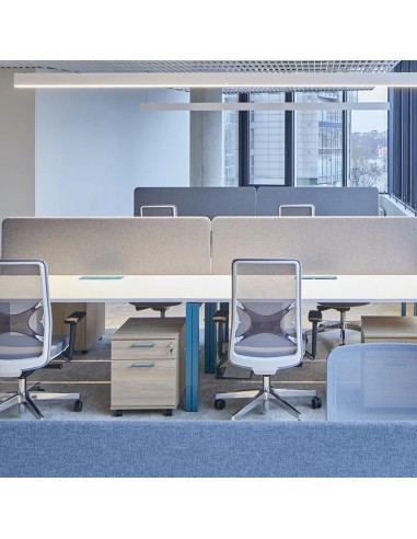 Siège de bureau en résille WIND adapté au travail quotidien en entreprise à Genève.