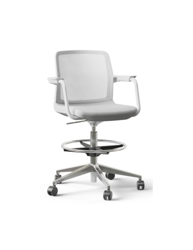 Chaise blanche haute pivotante sur roulettes WIND avec dossier en résille.