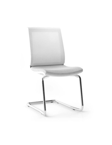 Chaise visiteur EVA avec dossier résille et piètement luge chromé.