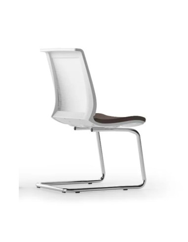 Fauteuil de bureau avec dossier résille EVA piètement chromé en luge.
