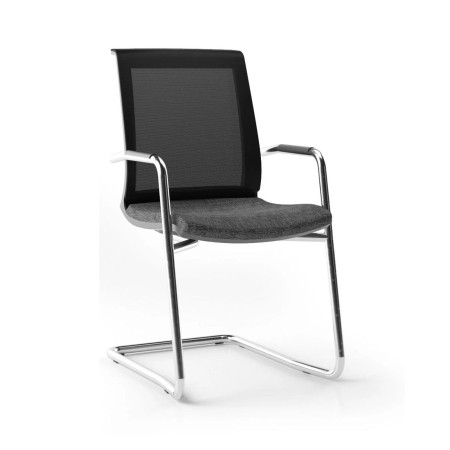 Chaise visiteur résille avec accoudoirs sur piètement luge chromé EVA.