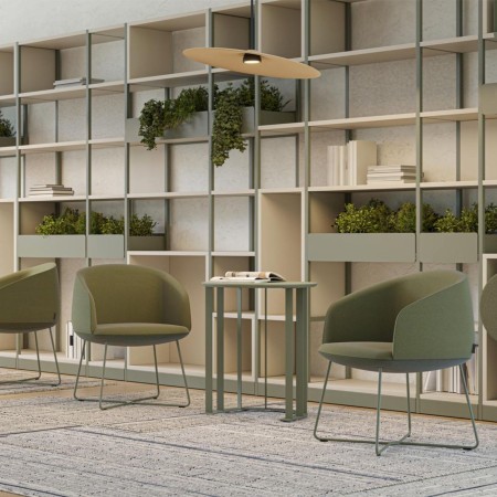 Fauteuil lounge piètement luge KOPA pour accueil tissu bleu rembourré. 2