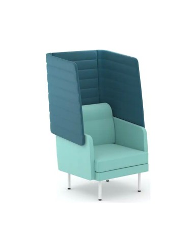 Fauteuil lounge ARCIPELAGO avec haut dossier bleu, assise rembourrée bleu clair et pieds en bois.