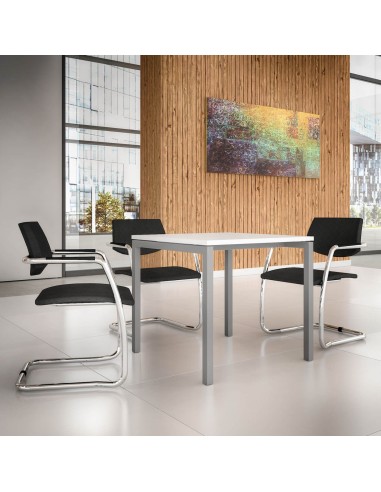 Table de réunion carrée en espace bureau - Nova U