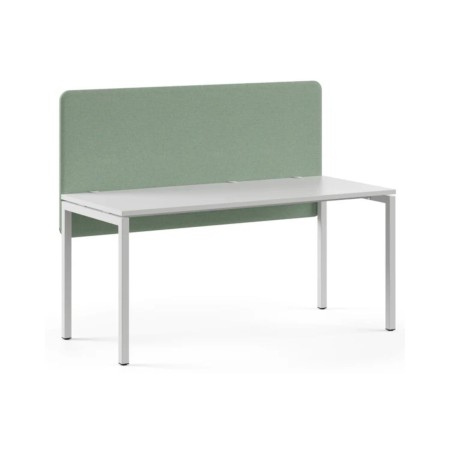 Écran acoustique frontal TOP 530 hauteur 760 mm installé derrière un bureau professionnel.