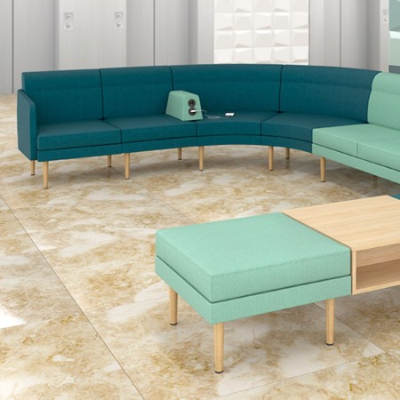 Canapé modulaire ARCIPELAGO en U dans un salle de réunion à St-Galle.