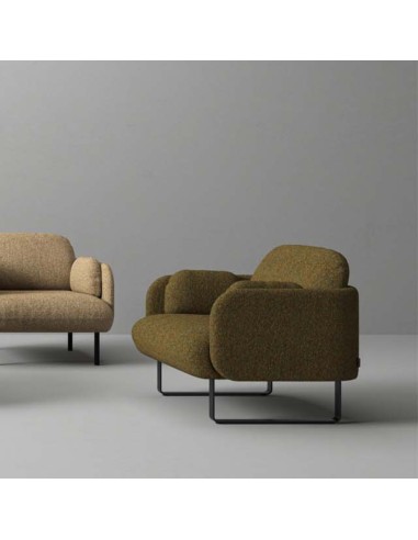 Fauteuil d'accueil design rembourré MYAMI  piètement sled métal.