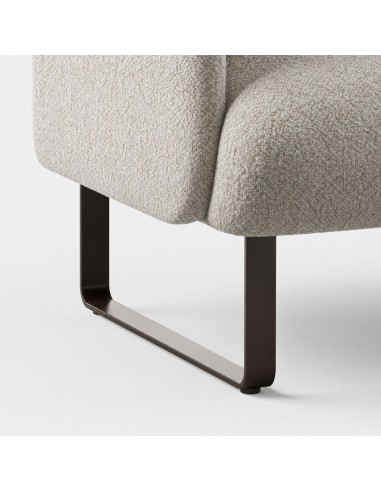 Pieds sled en métal du fauteuil MYAMI pour espaces lounge.