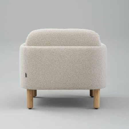 Vue de dos du fauteuil MYAMI gris avec pieds en bois.