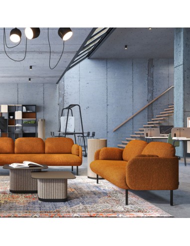 Canapés lounge MYAMI aménagés dans un espace d'accueil professionnel contemporain avec mobilier collaboratif à Zurich.
