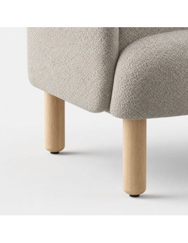 Pieds en frêne massif du fauteuil MYAMI gris.