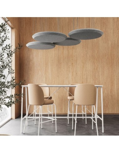 Panneaux acoustiques suspendus ronds 120 cm Silent Block Sky au-dessus d'une table de réunion