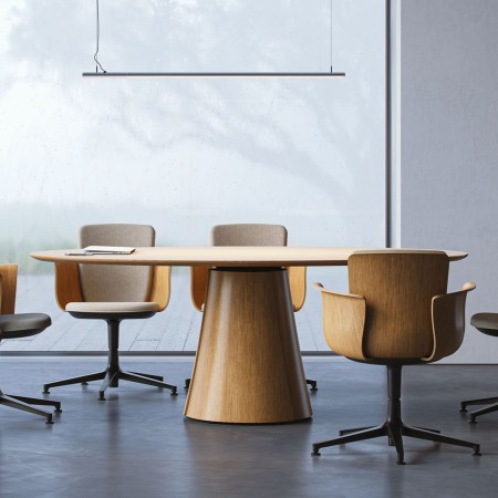 Table de réunion ovale BOTANY avec piètement central en bois pour 6 personnes. 2