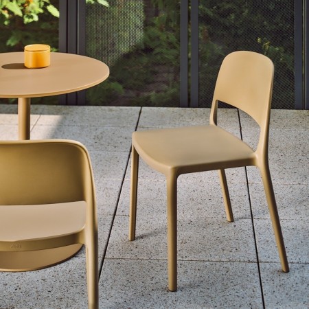 chaise blendy beige mobilier extérieur monbureau