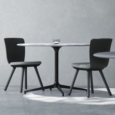 Table de réunion ronde BOTANY avec plateau gris et piètement central métallique noir. 2