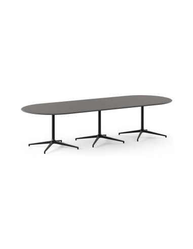 Grande table de réunion oblongue BOTANY 320 x 120 cm avec trois piètements métalliques noirs.