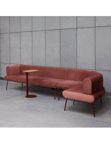 Canapé modulaire LINJE dans un espace lounge professionnel contemporain à Lausanne.