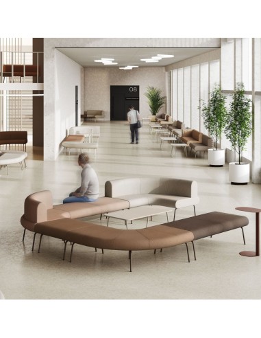 Banquette en U pour espace d'accueil professionnel design LINJE à Sion.