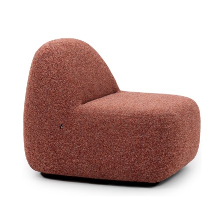 Fauteuil lounge Jelly S à dossier droit en tissu avec assise rembourrée.