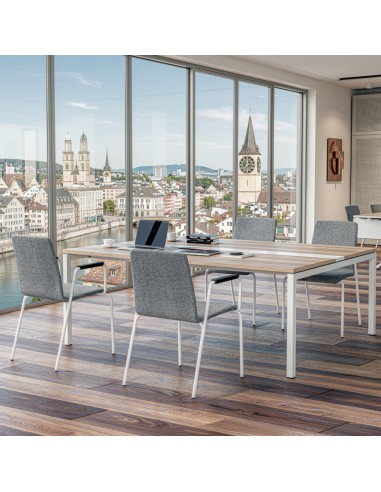 Table NOVA U 8 personnes dans une salle de réunion professionnelle à Zurich