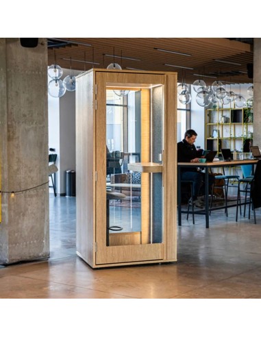 cabine acoustique individuel Haven one en bois pour appels téléphoniques dans un espace de coworking moderne